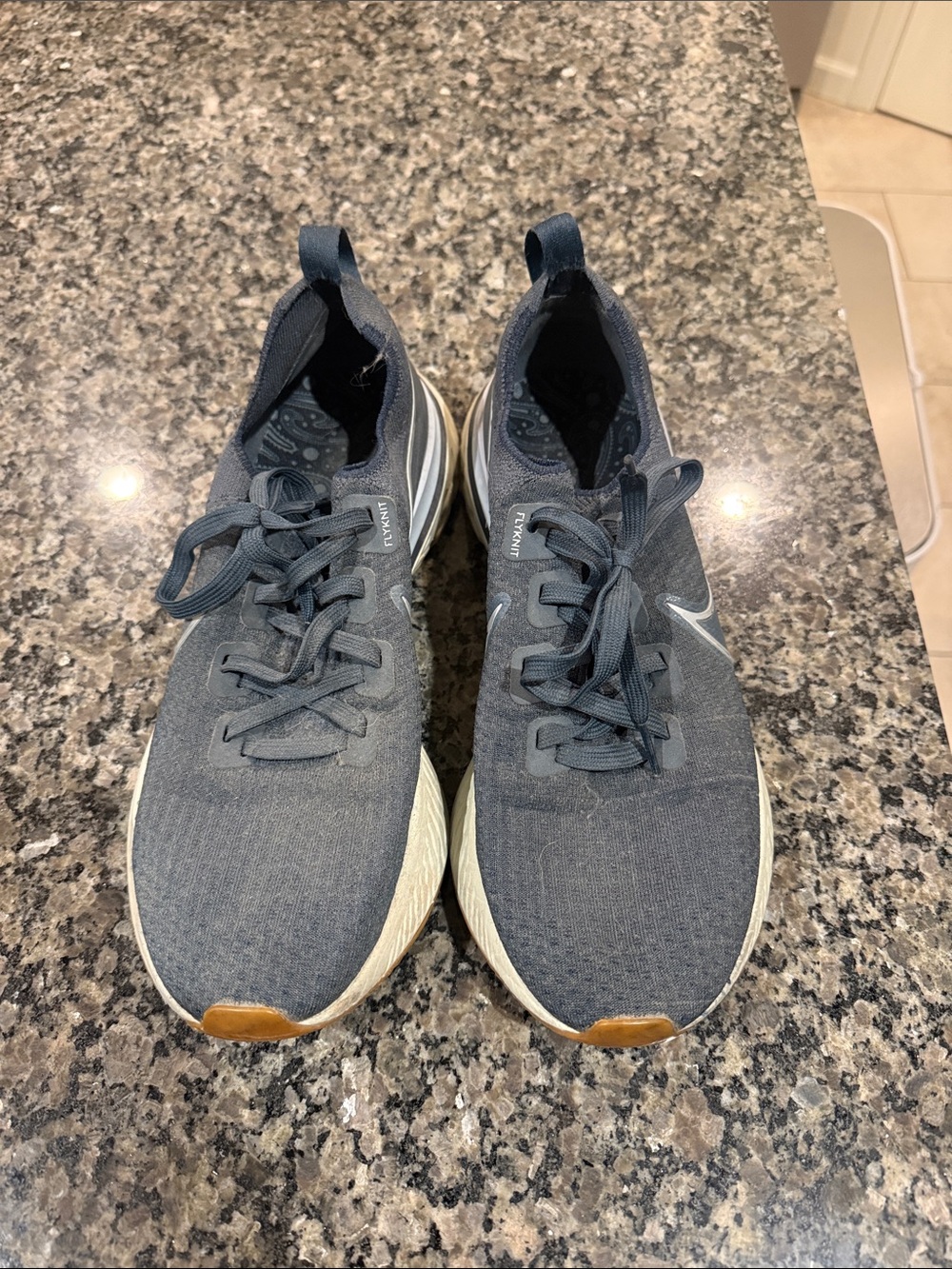 Nike Men's Athletic Shoes in Navy and White